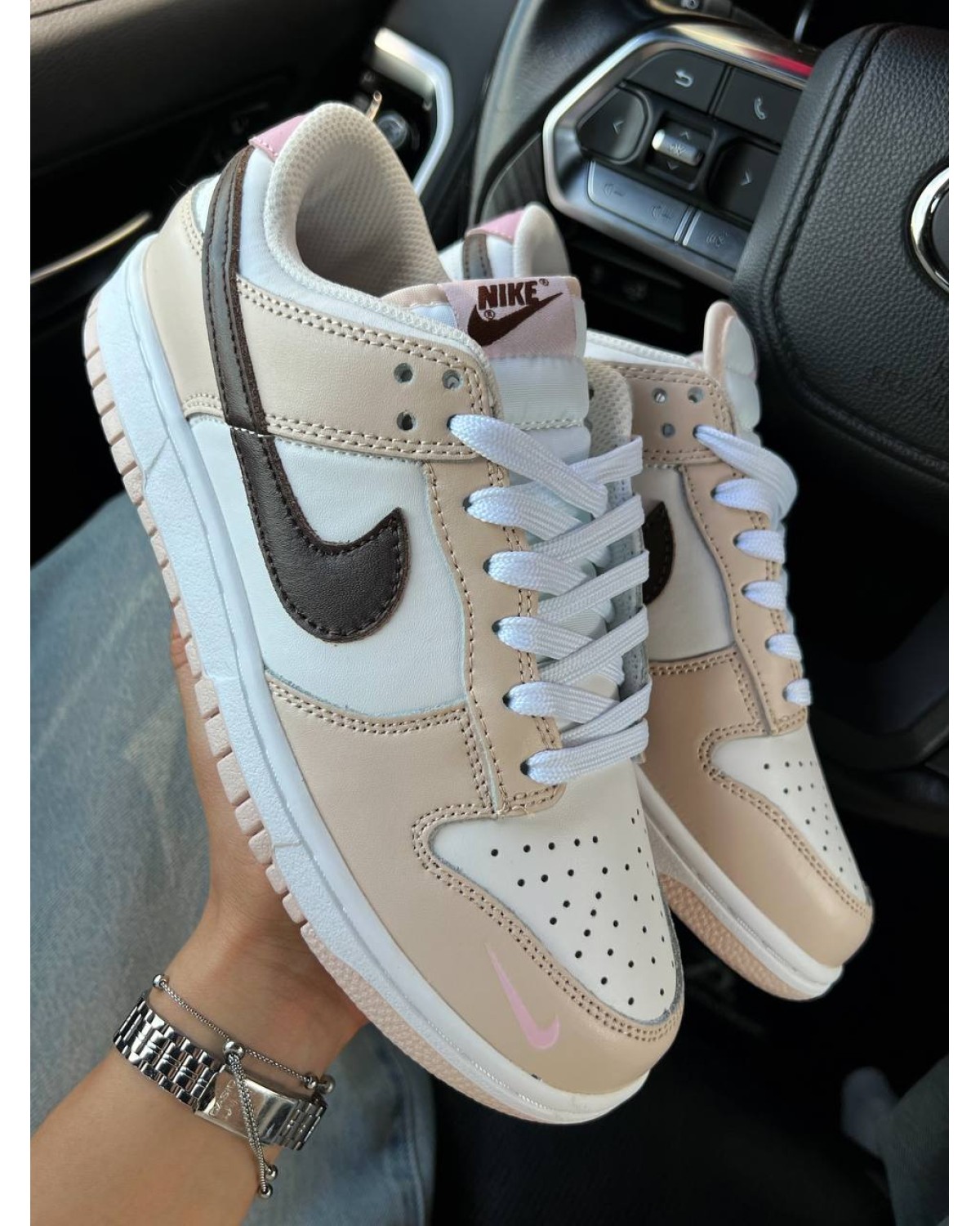Nike SB Dunk Low