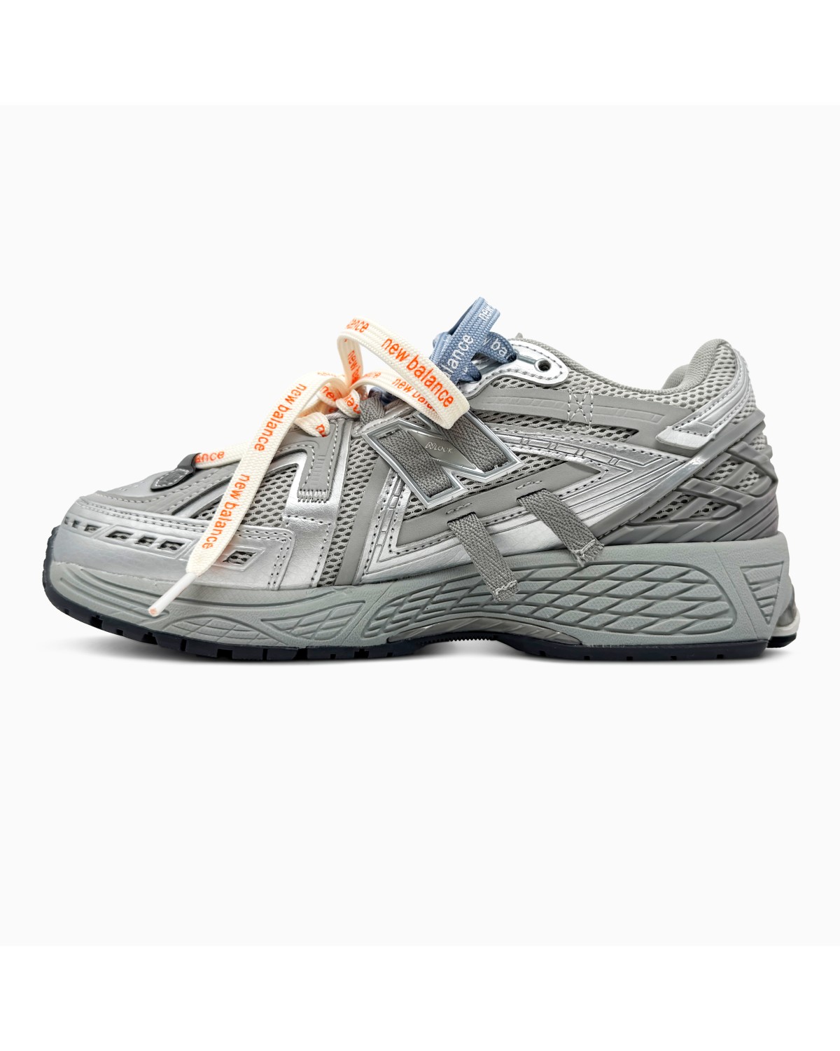 New Balance 1906A Silver Extreme Laces New Balance 1906A Silver Extreme Laces
