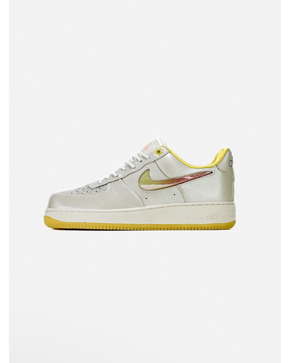 Nike Air Force 1 Low Sail Soft Yellow