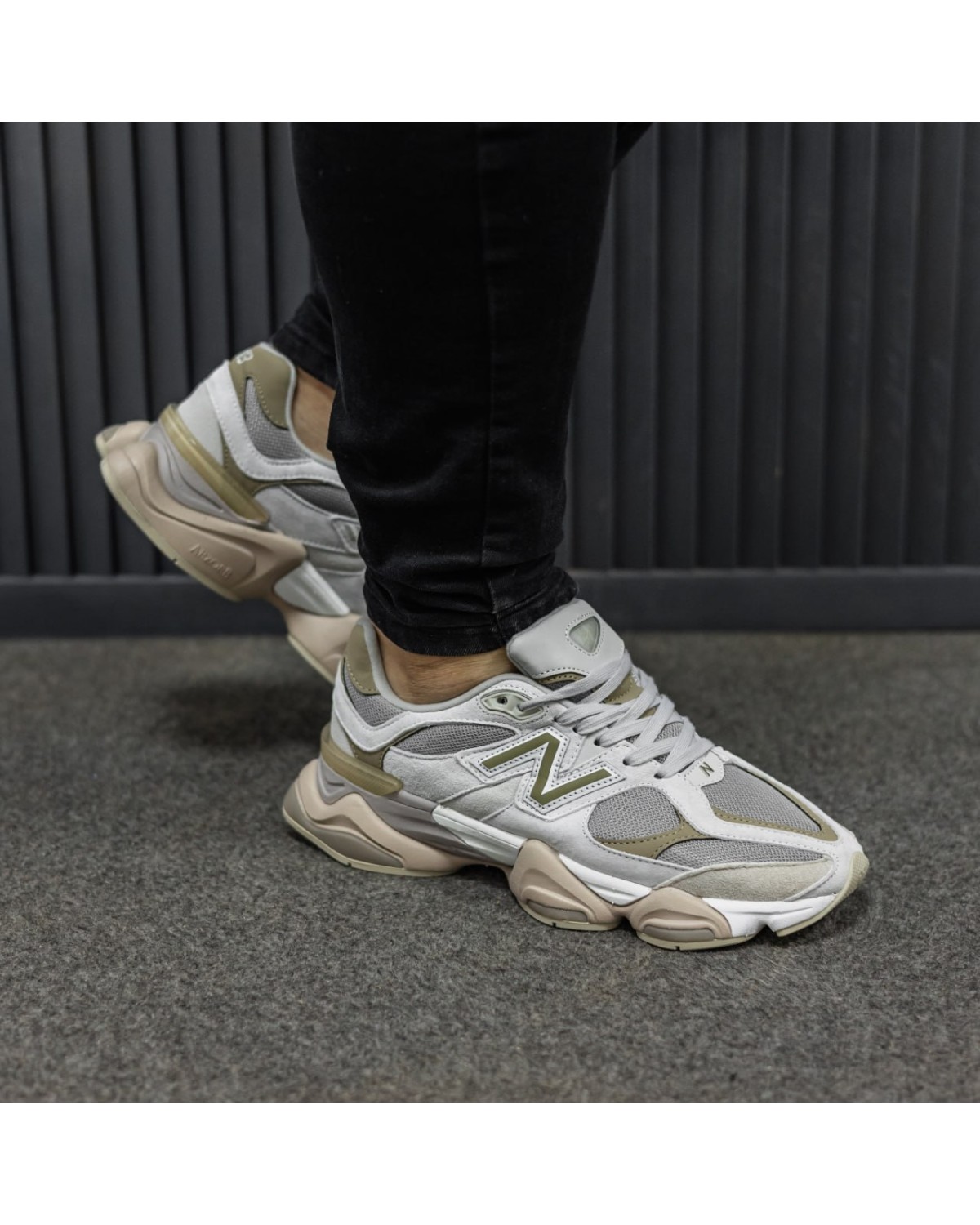 New Balance 9060