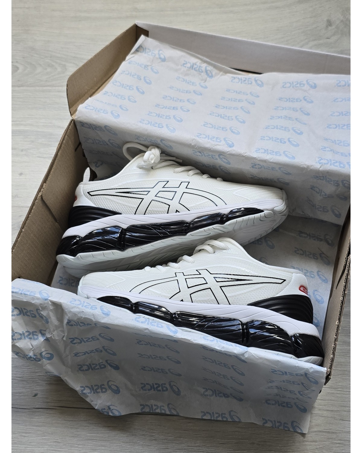 Asics Gel-Quantum 360 White / Black Asics Gel-Quantum 360 White / Black