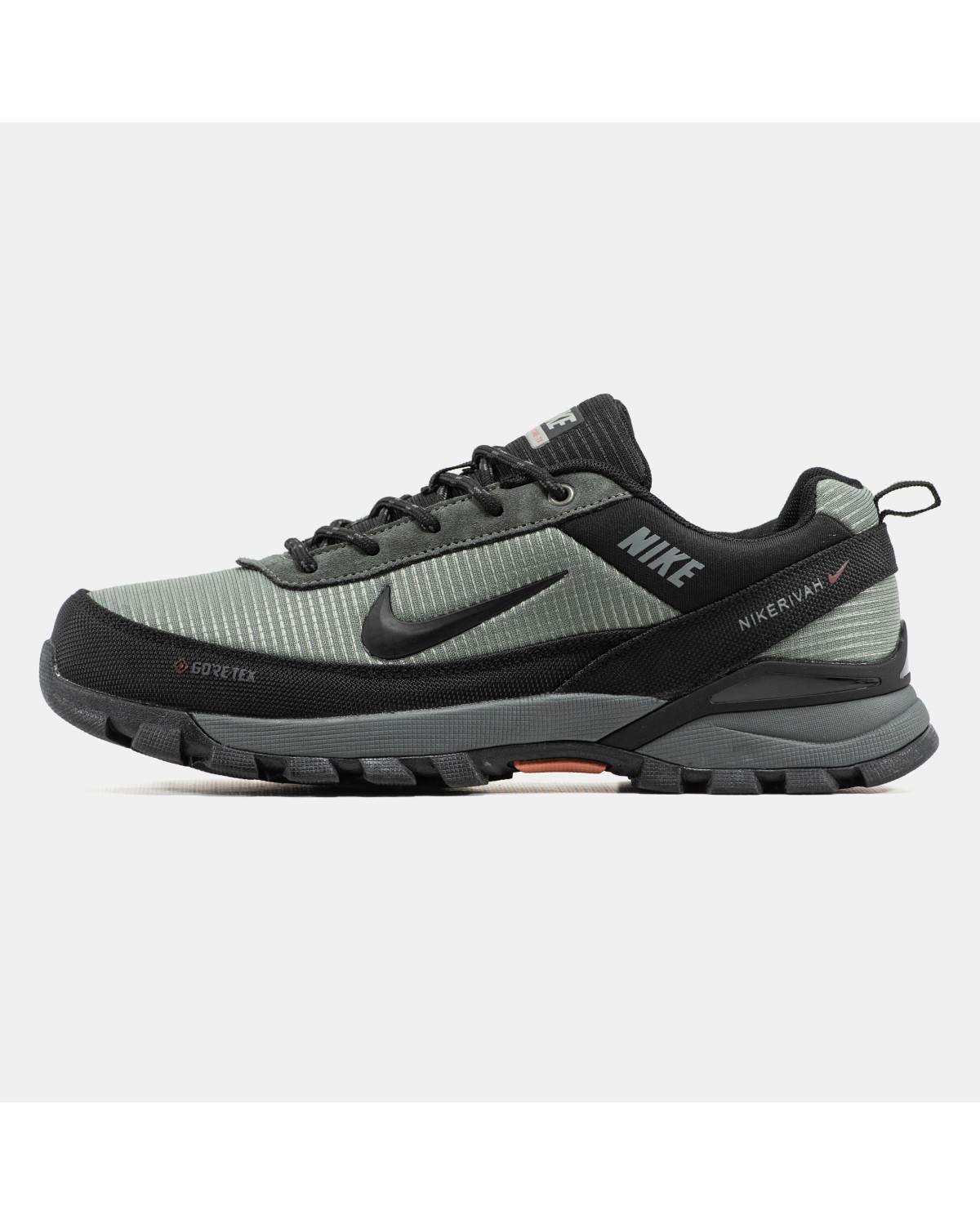 Nike Rivah