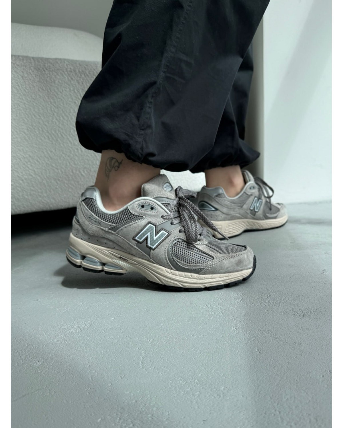 New Balance 2002R Light Grey