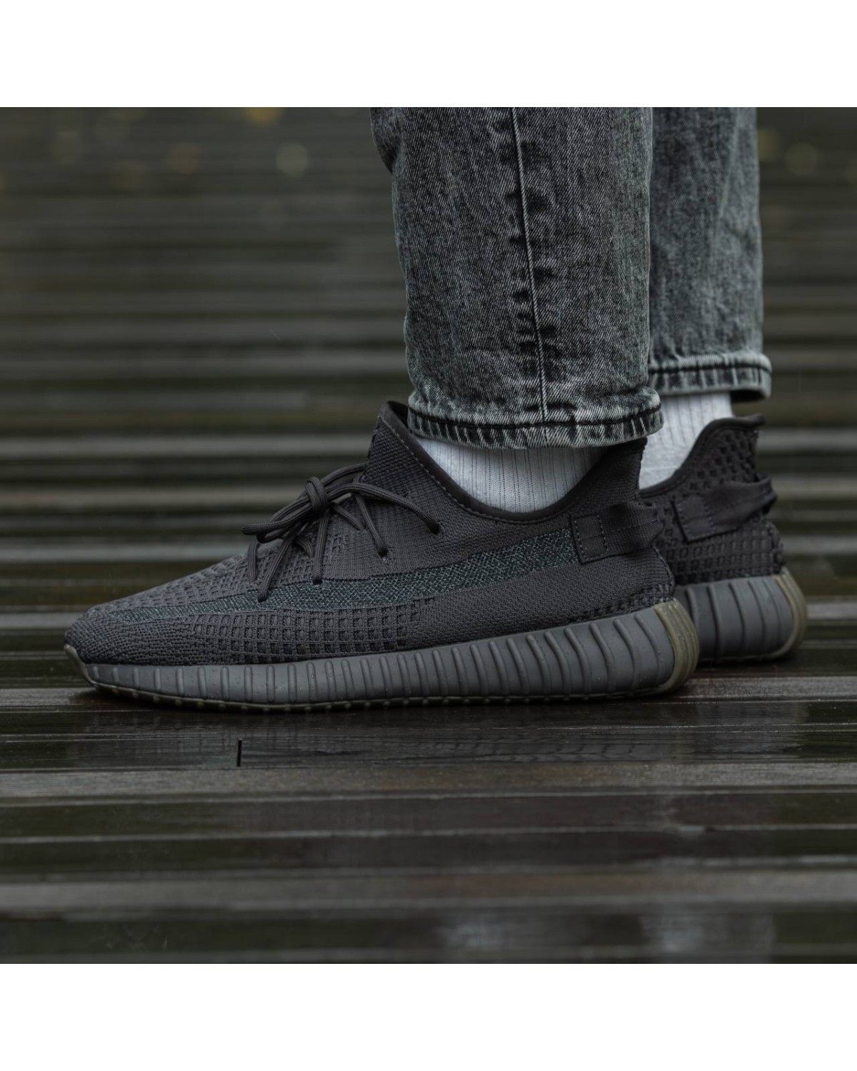 Adidas Yeezy 350 Cinder