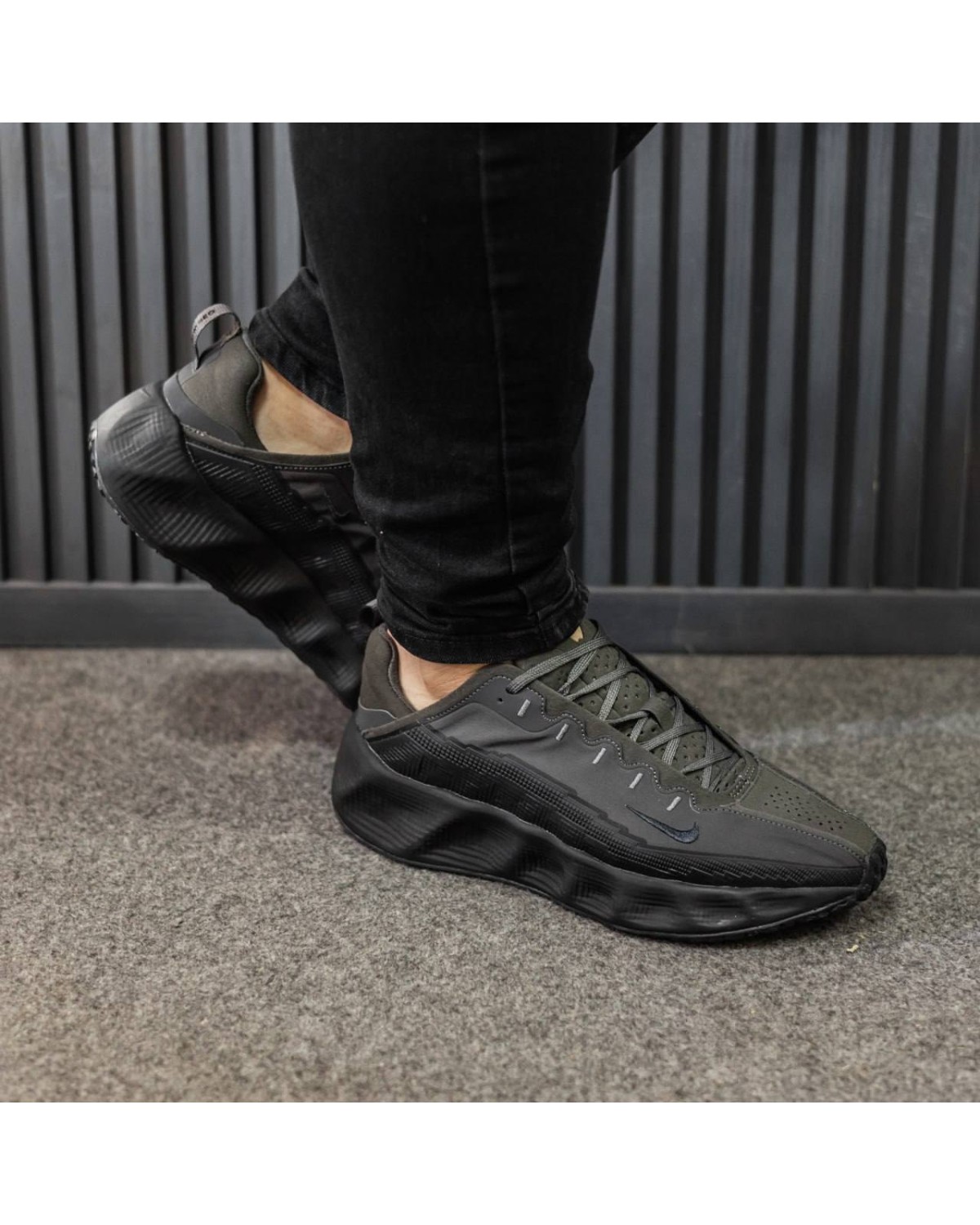 Nike Ava Rover Black Khaki