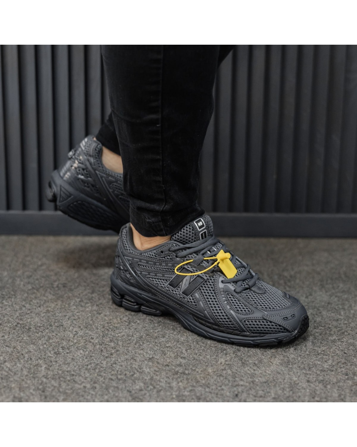 New Balance 1906R