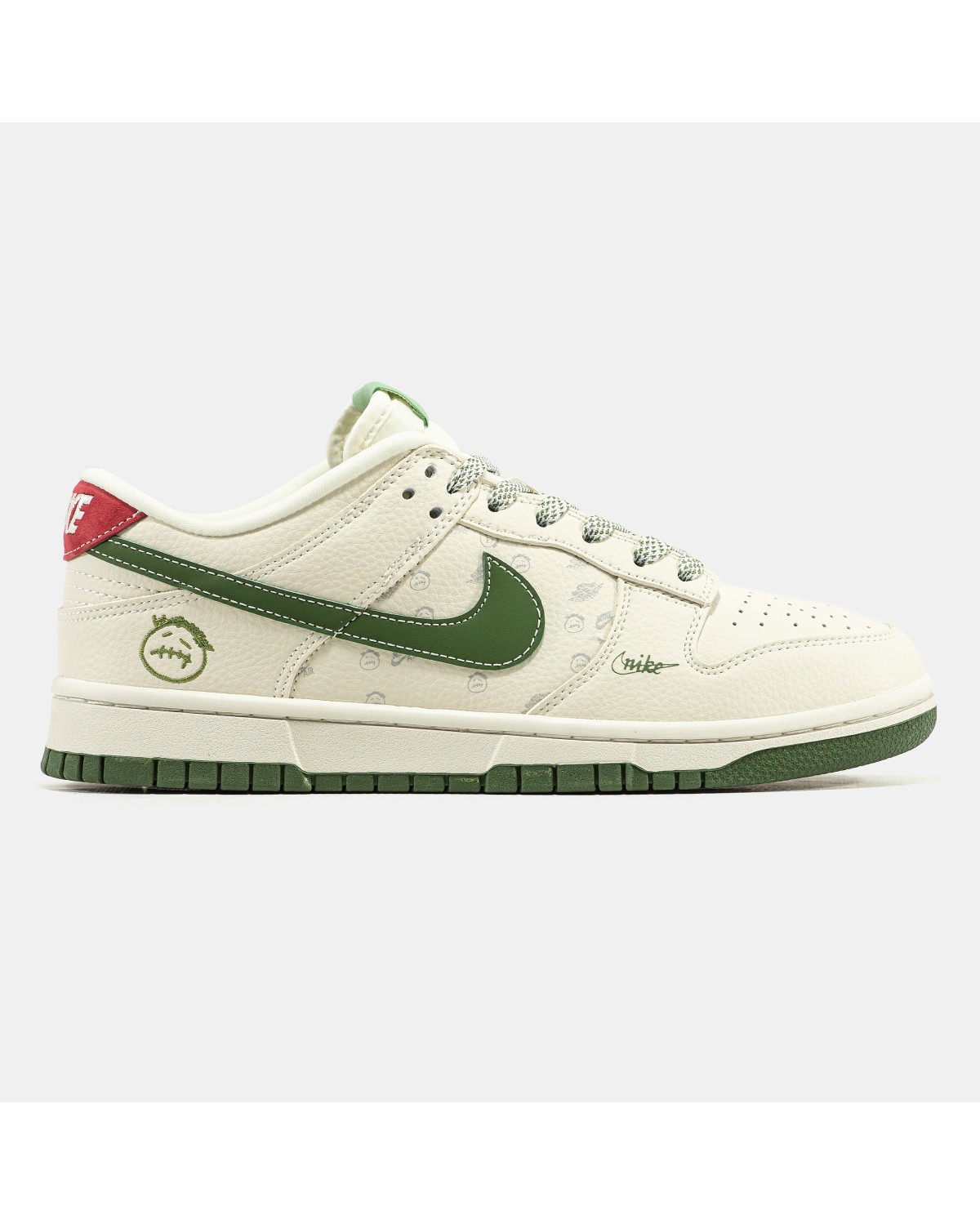 Nike SB Dunk Low