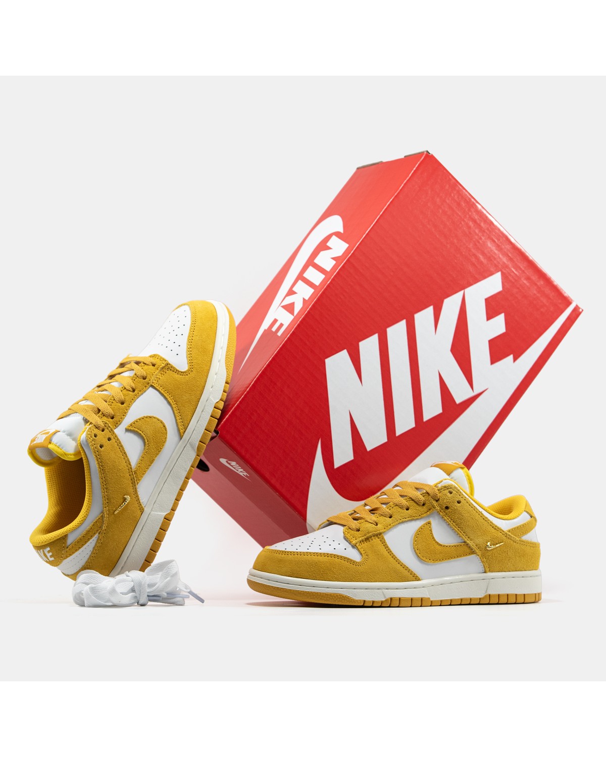 Nike SB Dunk Low Yellow Nike SB Dunk Low Yellow