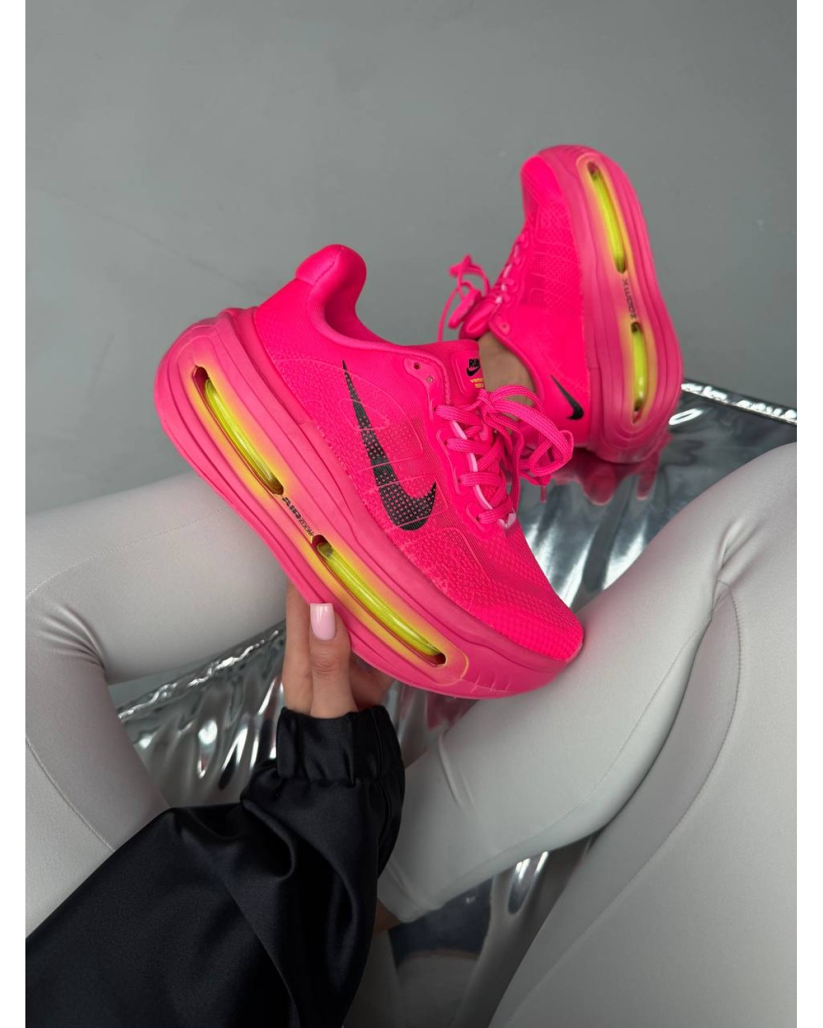 Nike Air Max Zoom Vomero Pink