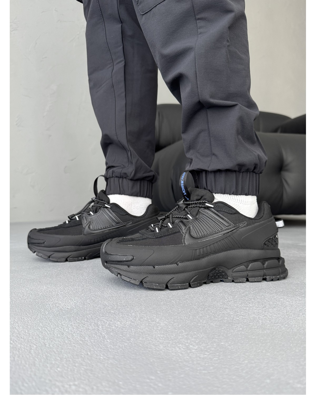 Nike Zoom Vomero Roam Triple Black