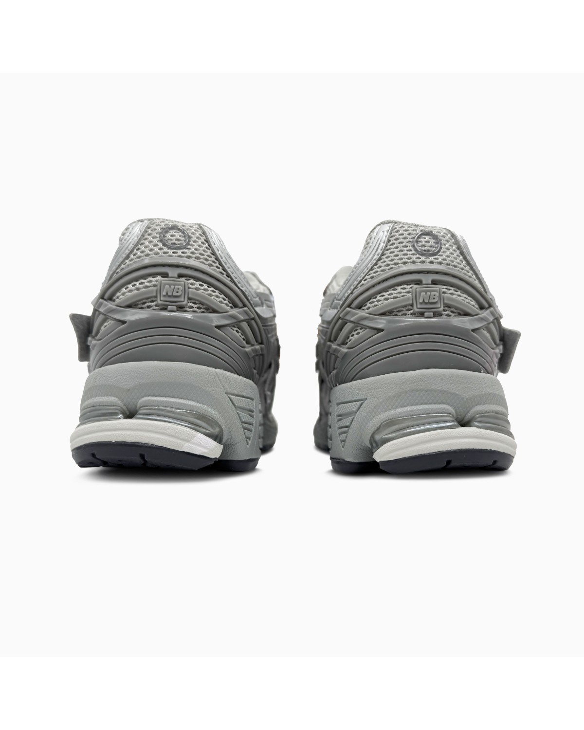 New Balance 1906A Silver Extreme Laces New Balance 1906A Silver Extreme Laces