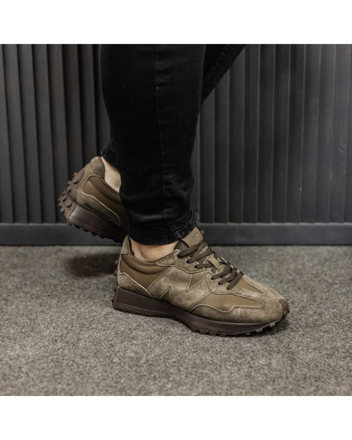 New Balance 327 Khaki Brown