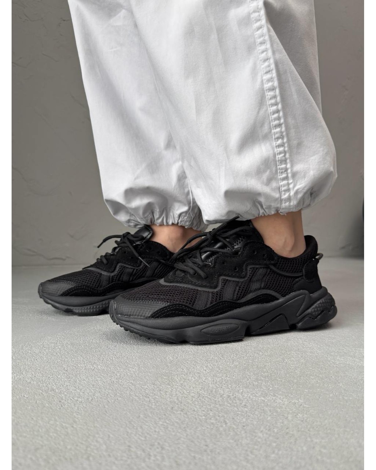 Adidas Ozweego Triple Black Textile