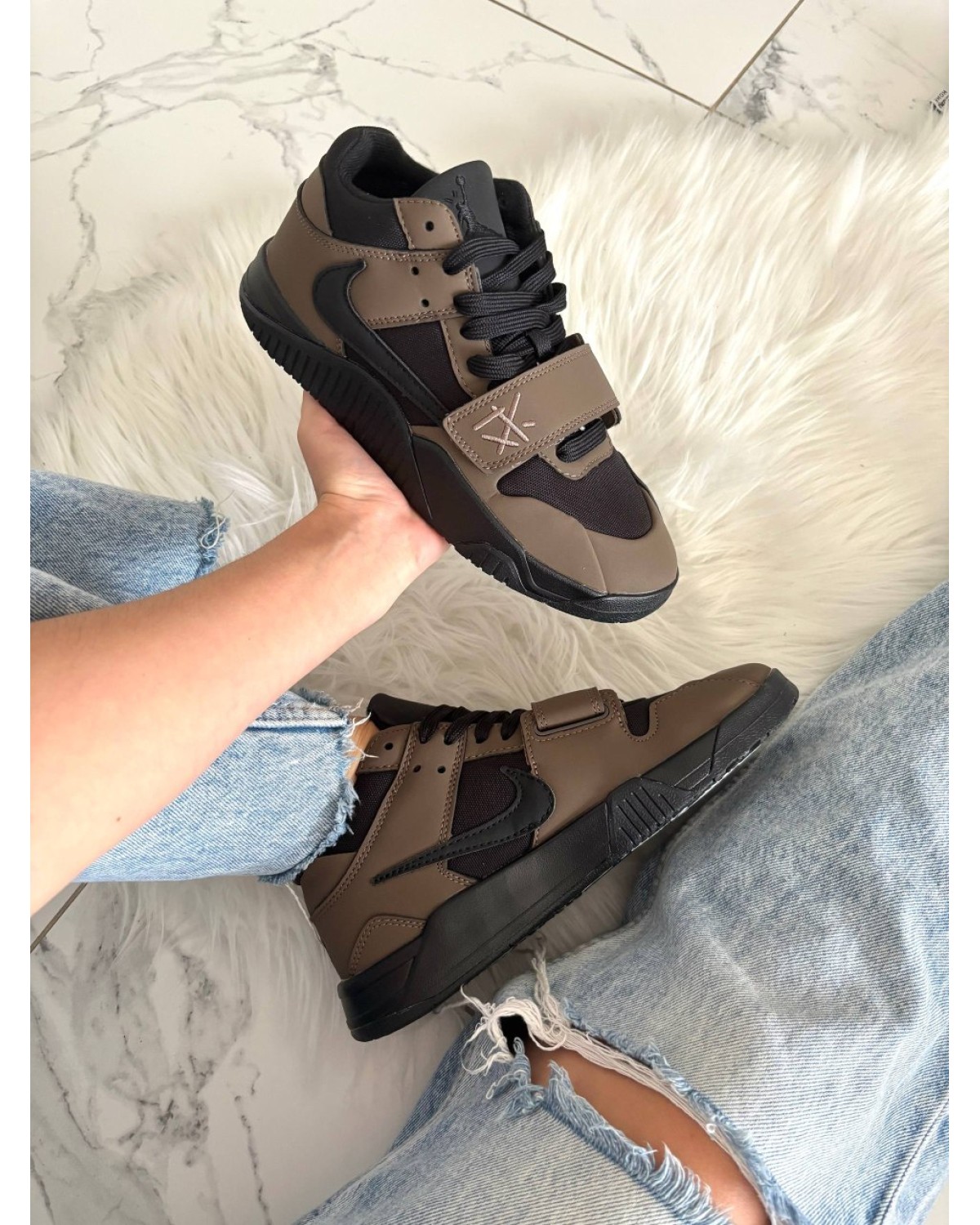 Jordan x Travis Scott Cut The Check Jumpman Jack Dark Mocha