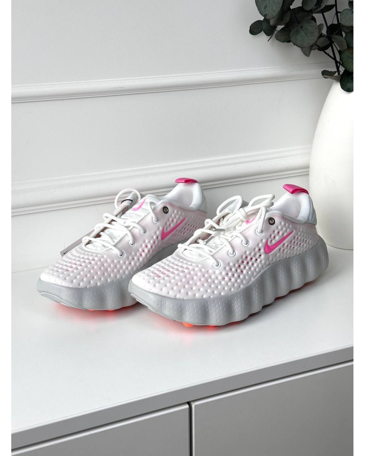 Nike Mind 002 Pink White Nike Mind 002 Pink White