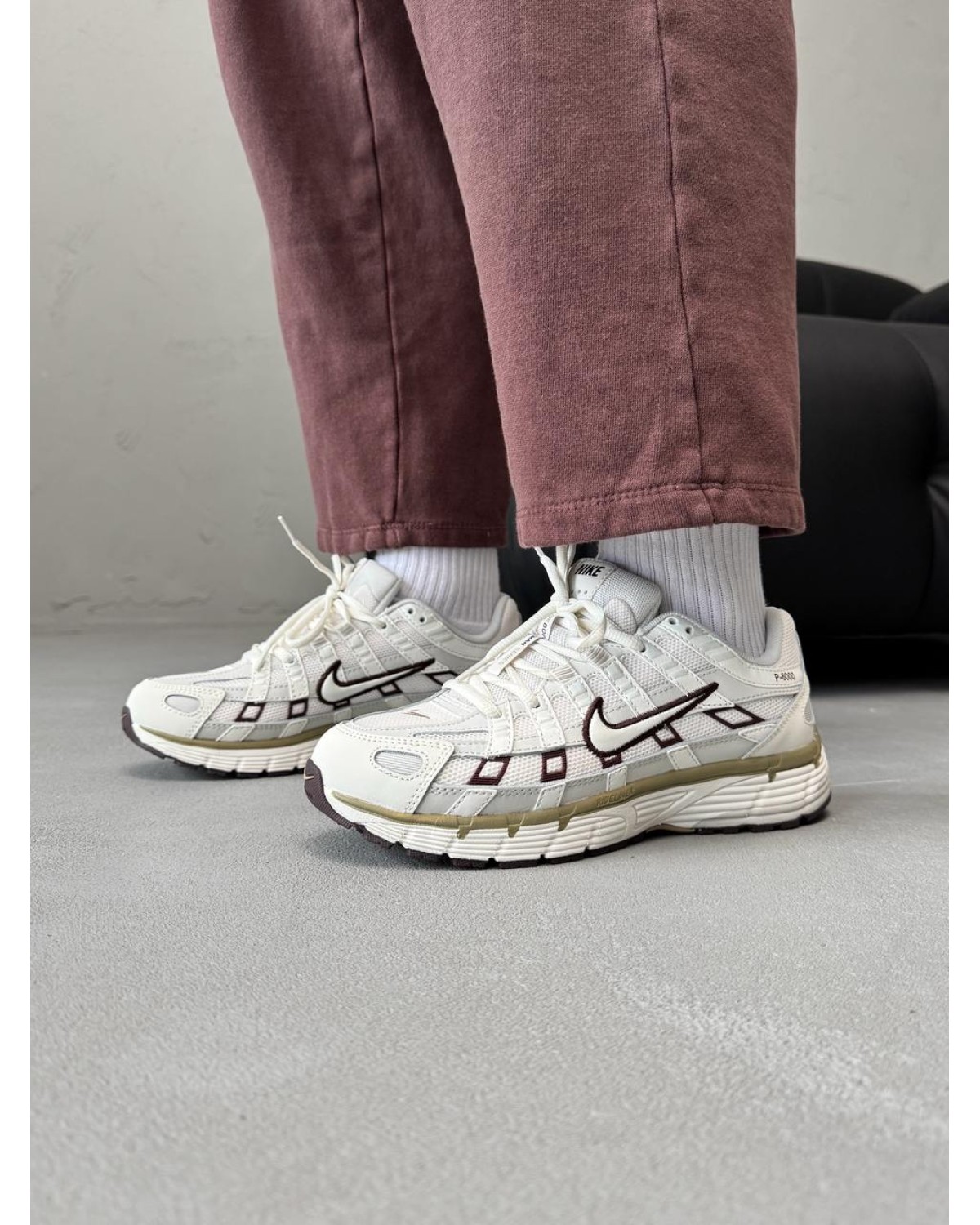 Nike P-6000 Beige Bordo