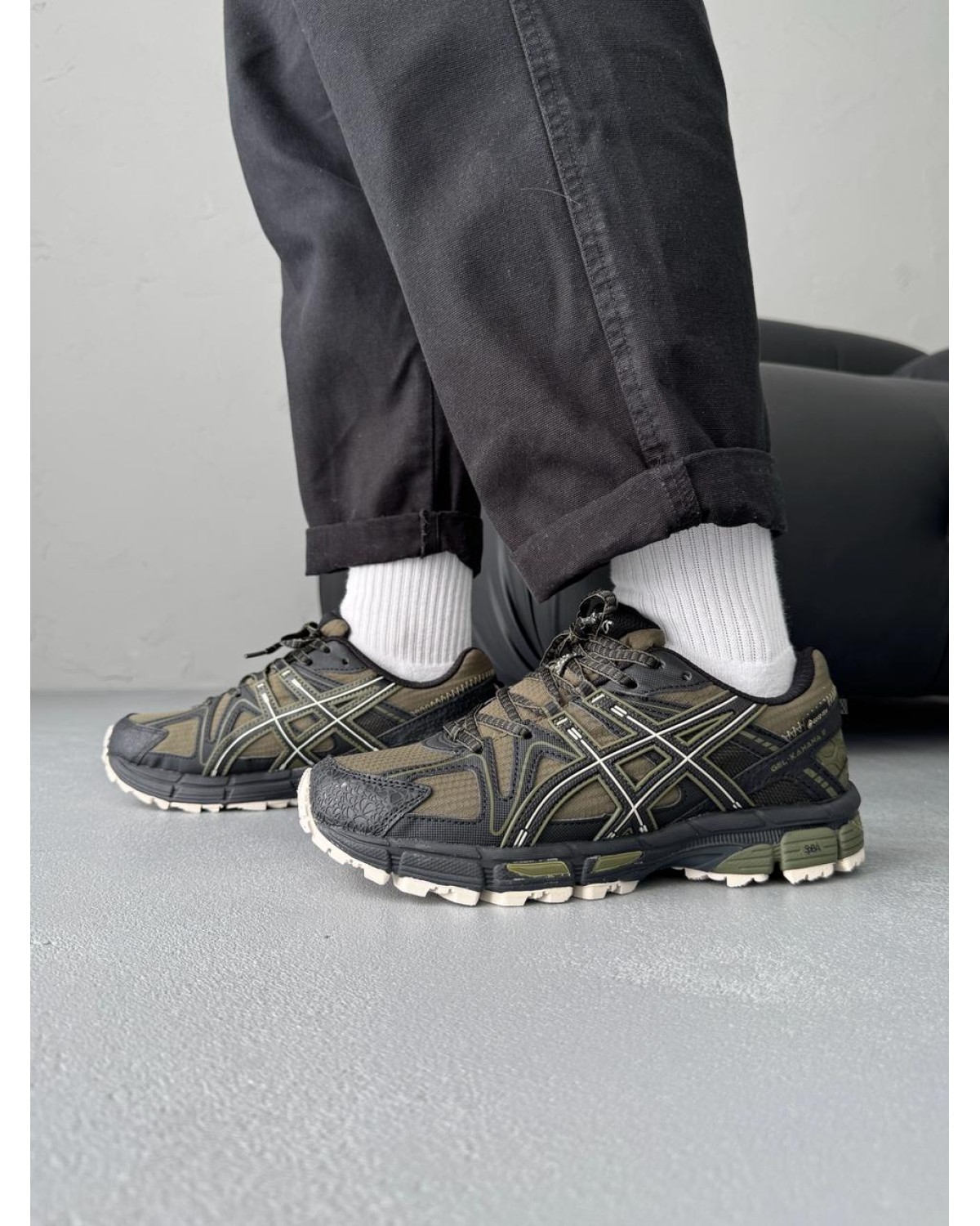 Asics GEL Kahana 8 Black Khaki