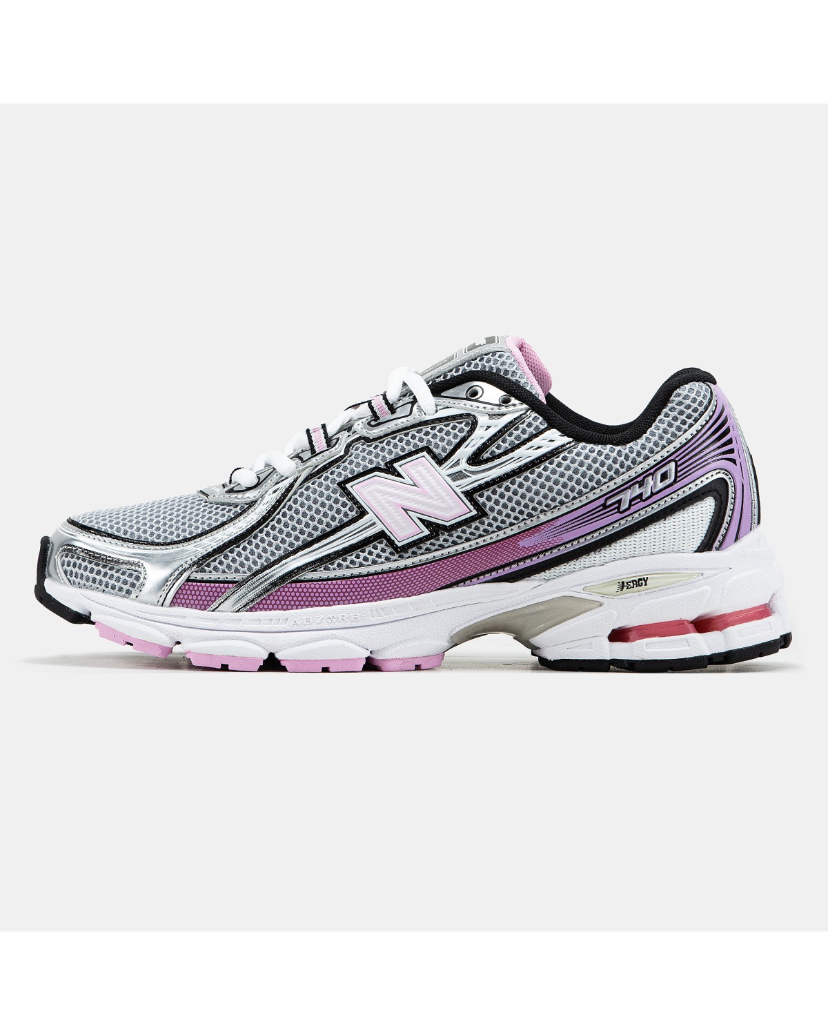 New Balance 740