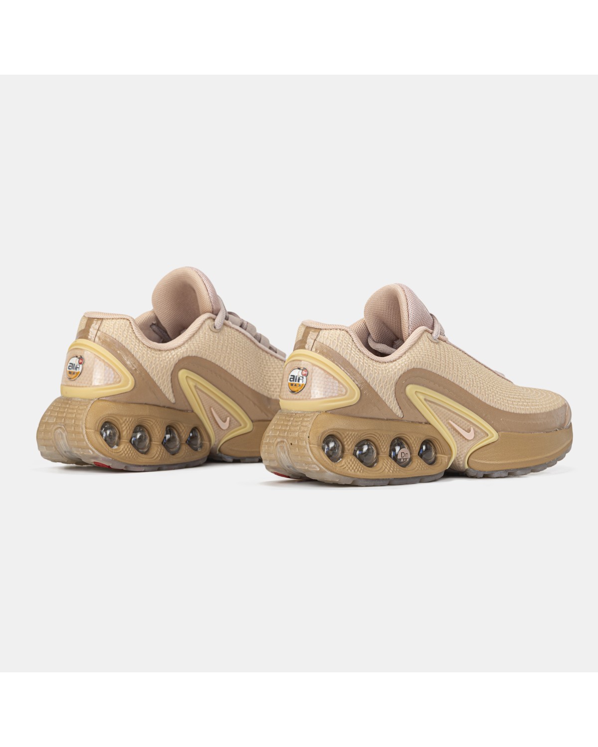 Nike Air Max Dn Isa Beige Nike Air Max Dn Isa Beige