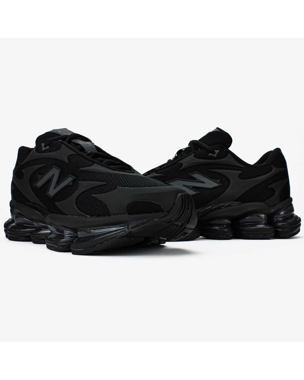 New Balance 2000 Black Metallic New Balance 2000 Black Metallic