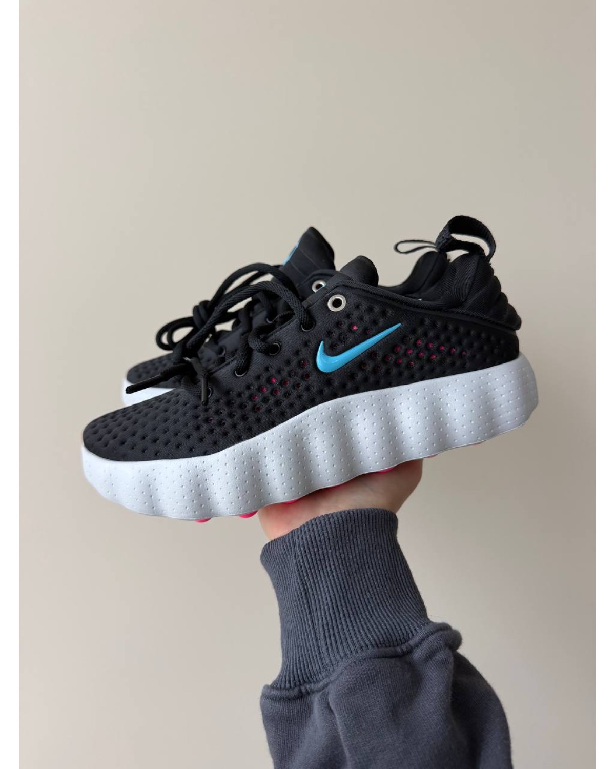 Nike Mind 002 White Black