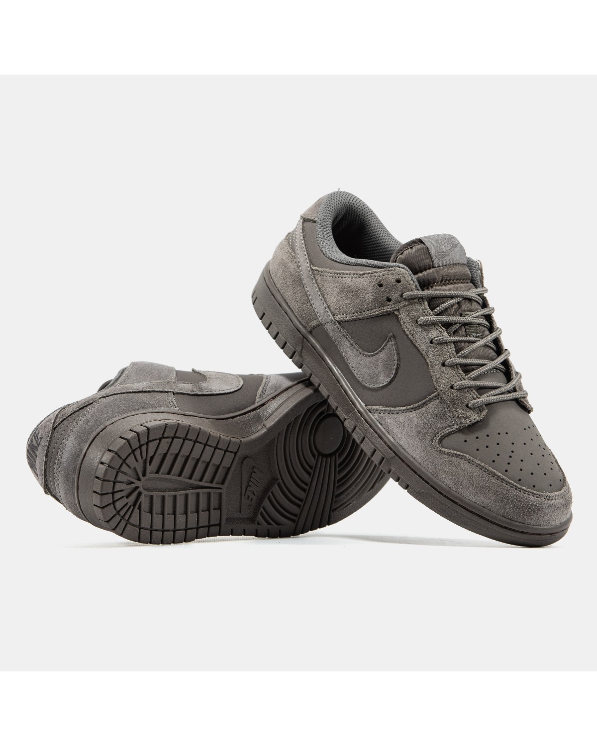 Nike SB Dunk Low SE Wolf Brown Nike SB Dunk Low SE Wolf Brown