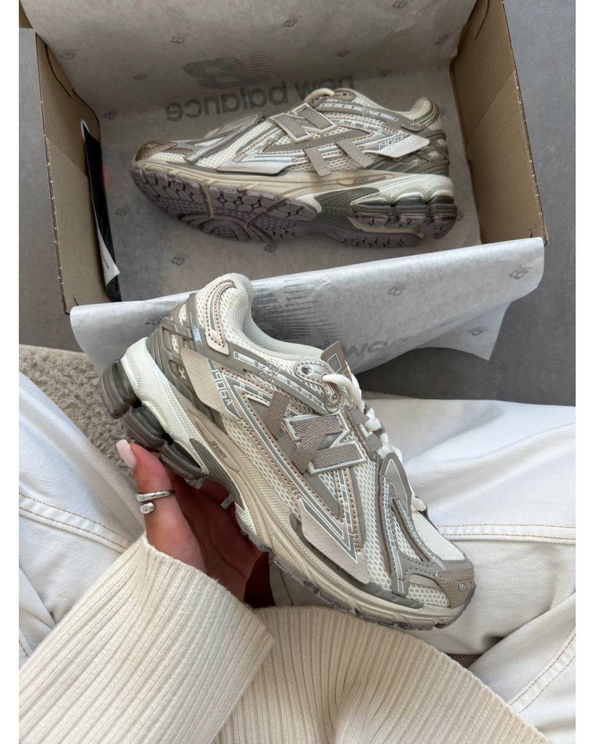 New Balance 1906A Concrete Silver Metallic