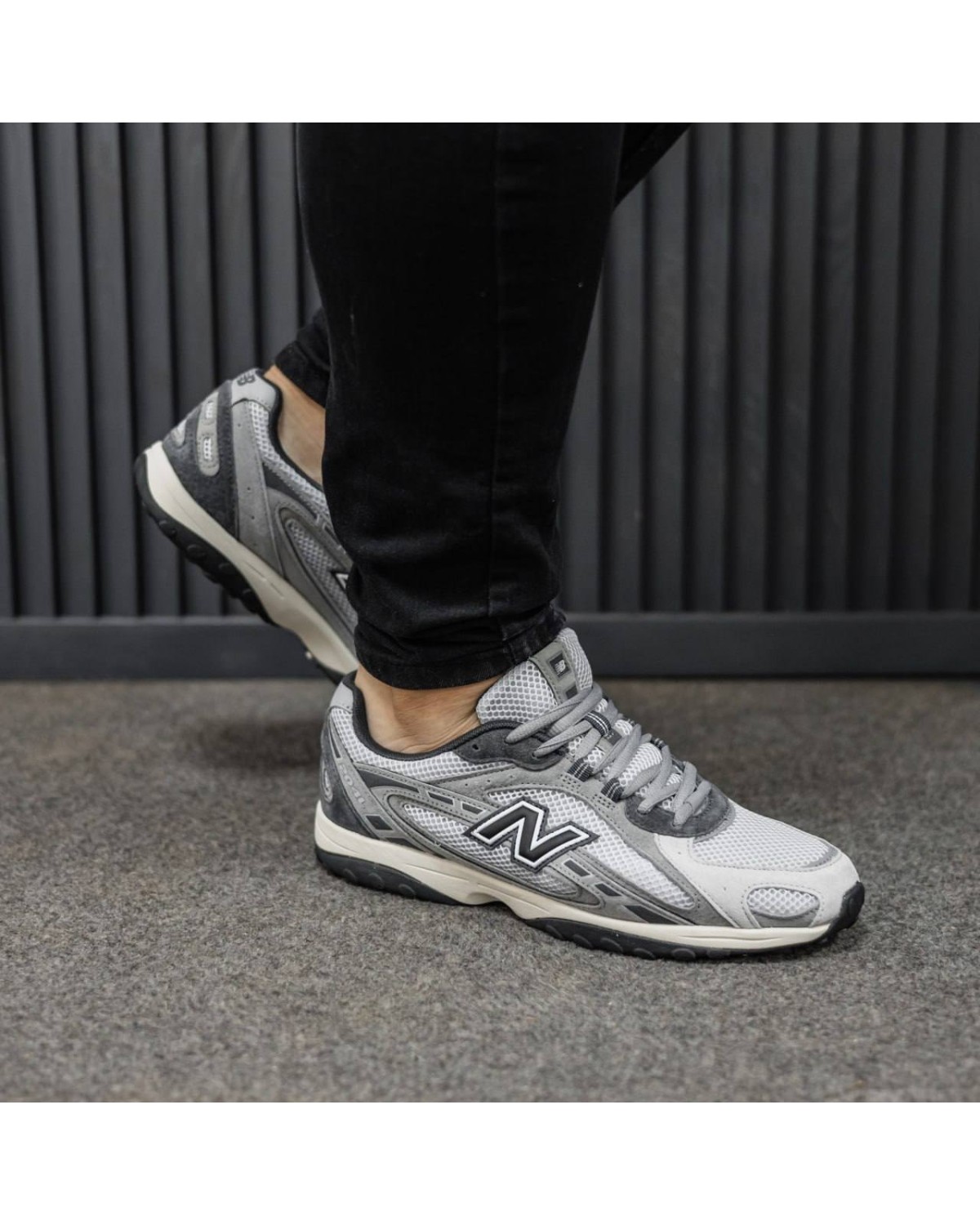 New Balance 204L