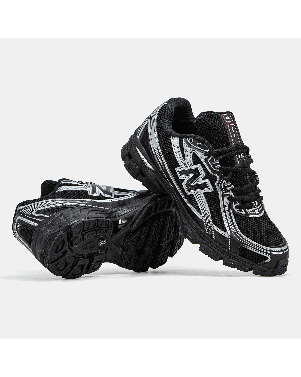 New Balance 740 Black Silver New Balance 740 Black Silver