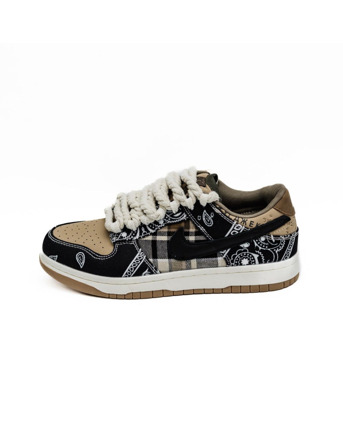 Nike SB Dunk Low