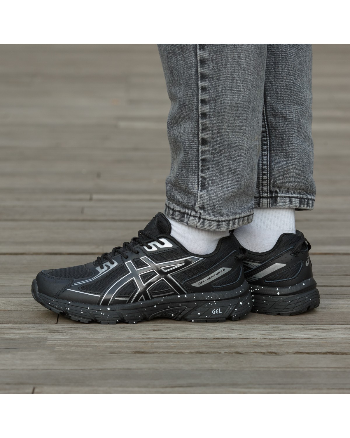 Asics Gel Venture 6 Black White