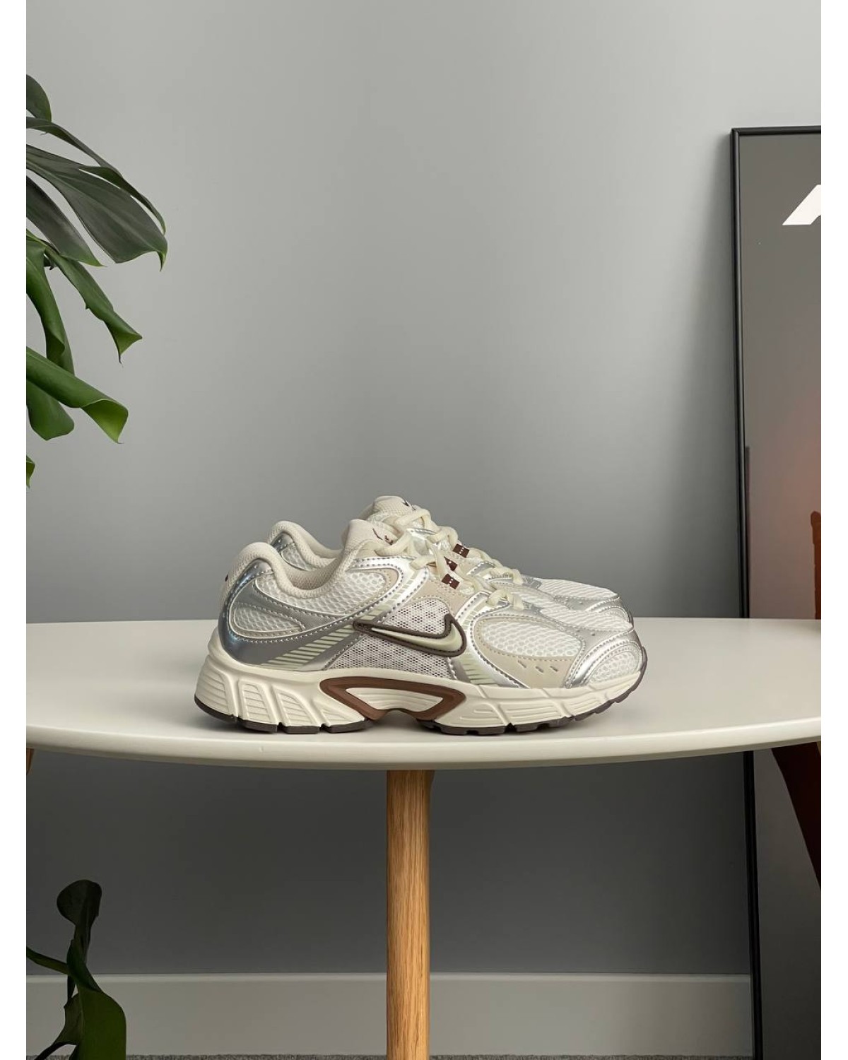 Nike V5 RNR Sail Fauna Brown