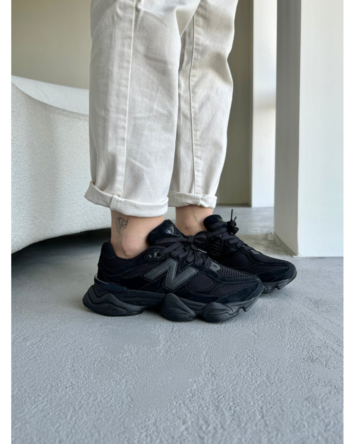 New Balance 9060 Triple Black