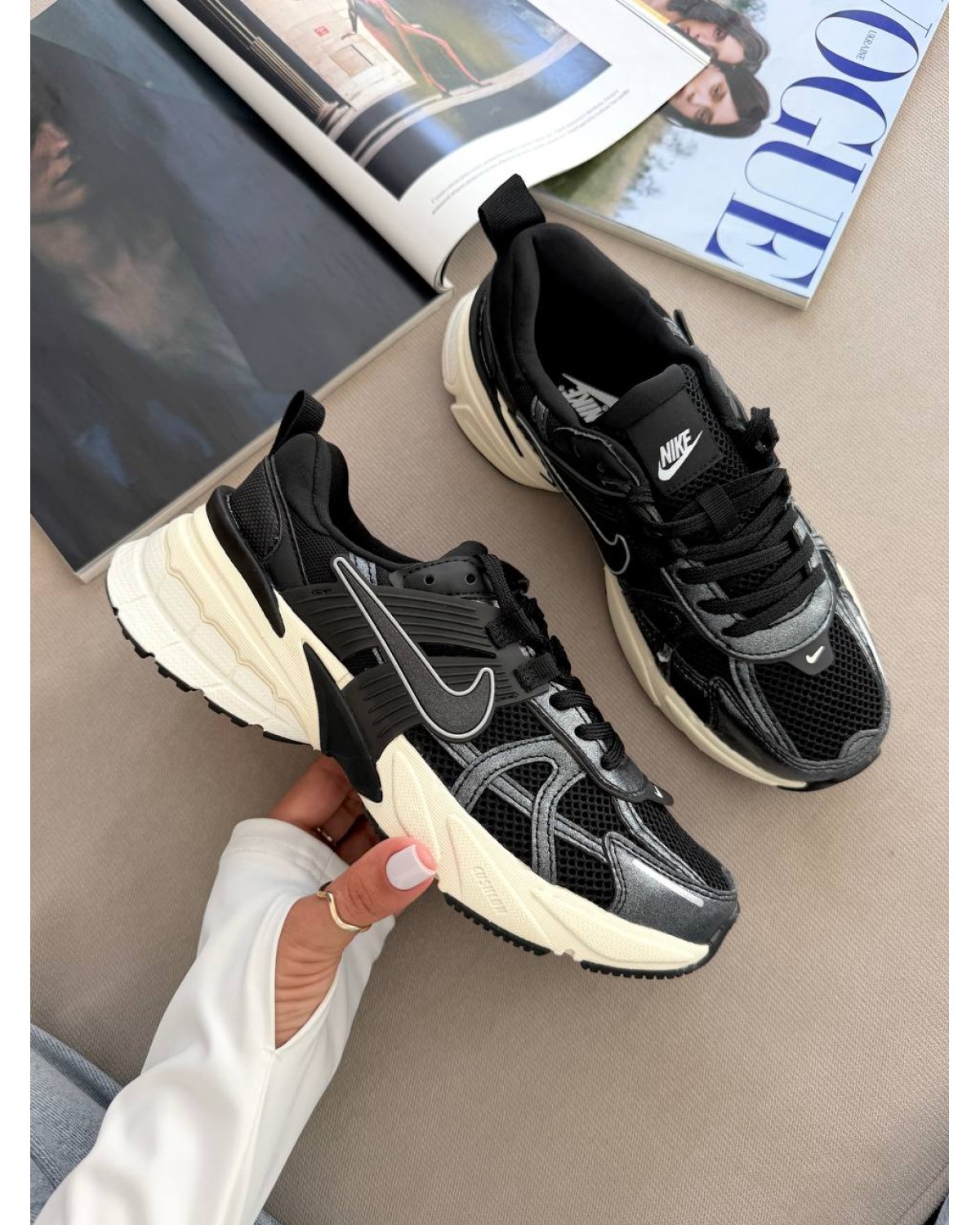 Nike V2K Runtekk Black Beige White