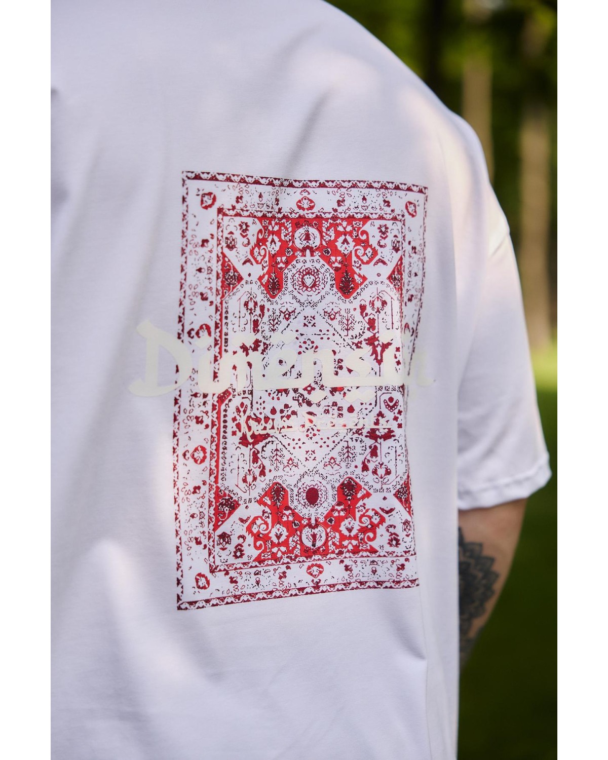 Футболка біла (carpet cras) fi4p20