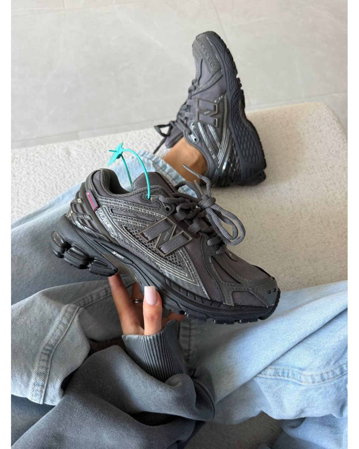 New Balance 1906R Graphite Metallic Primaloft
