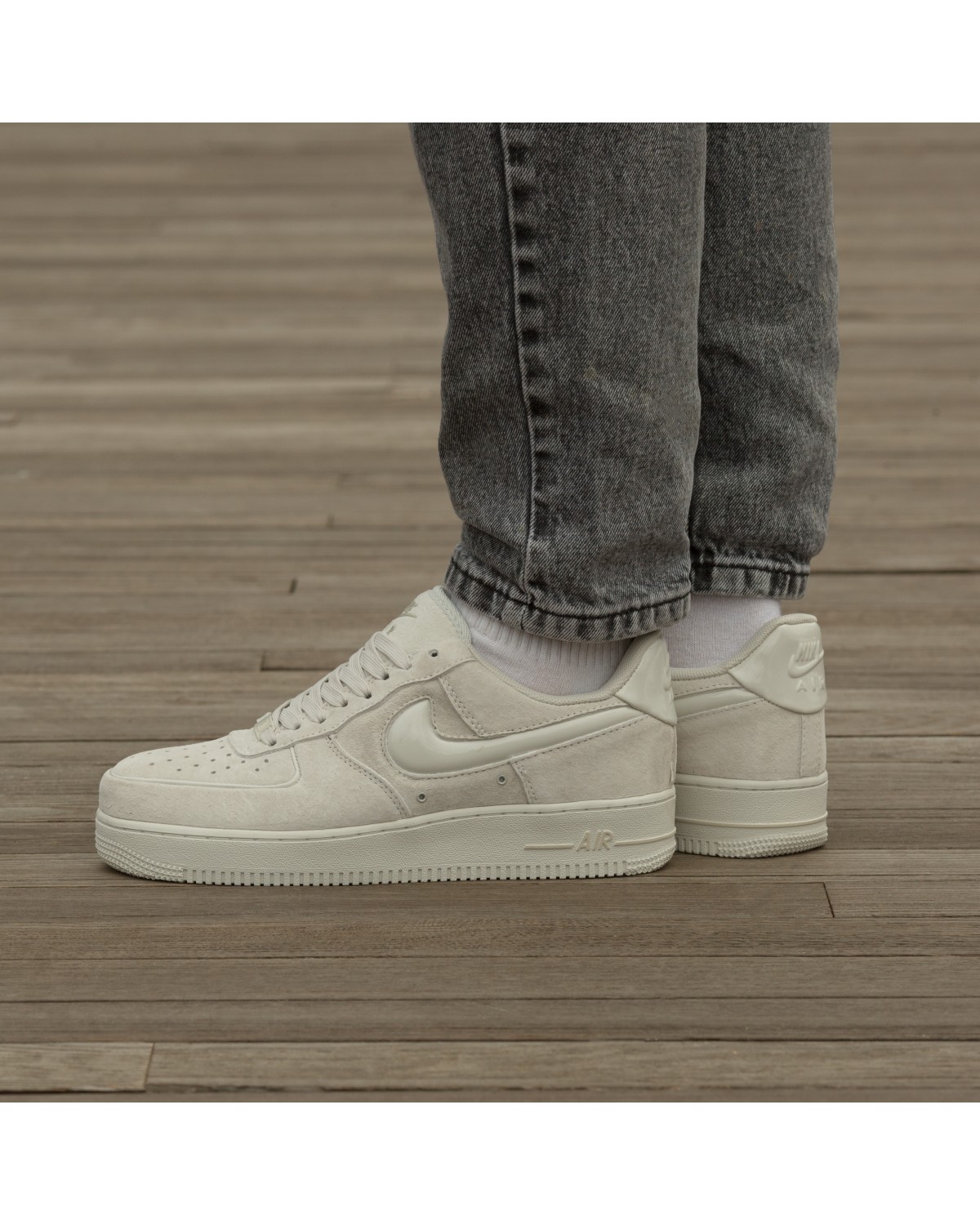 NIke Air Force Low 1 07 Light Bone