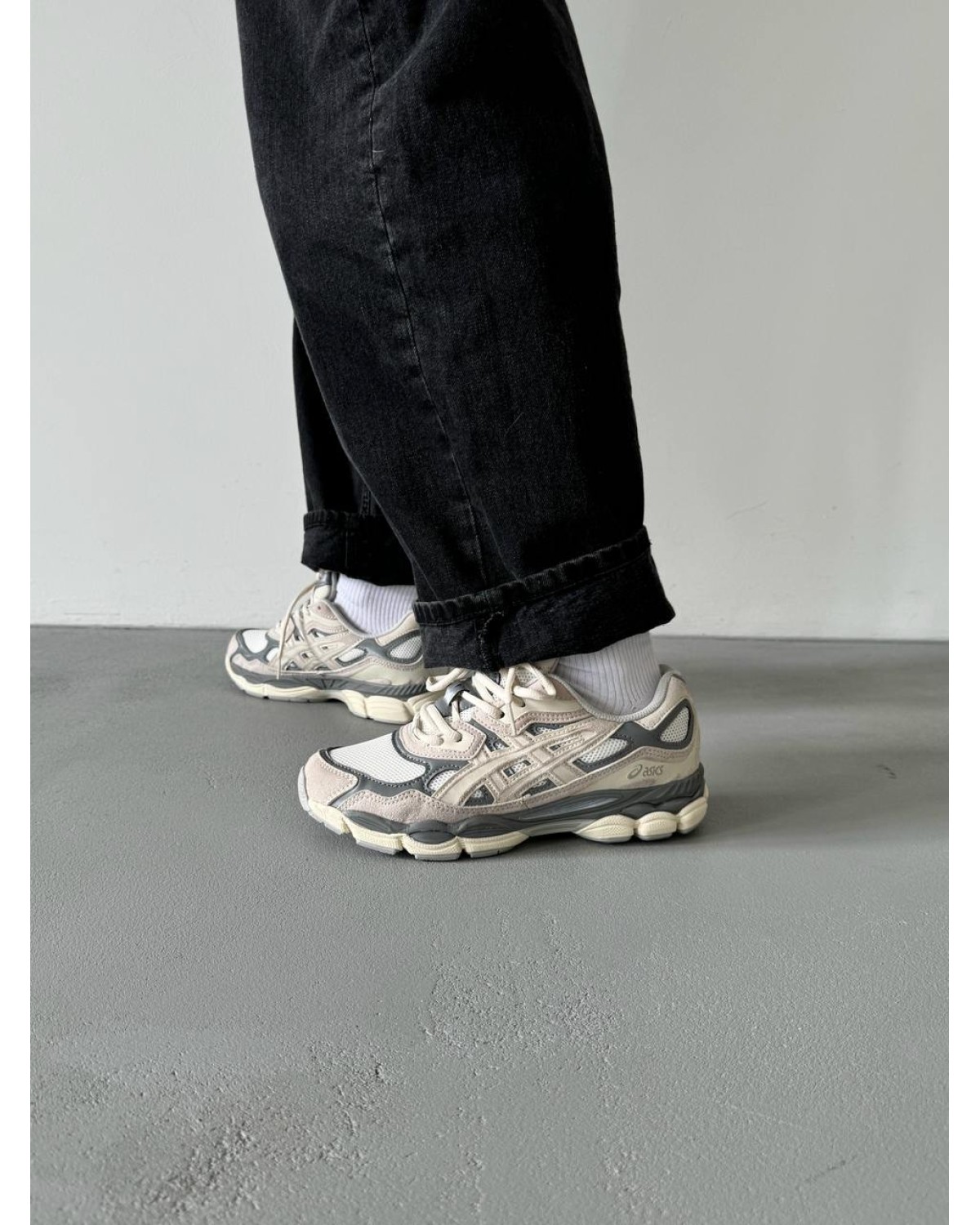 Asics Gel-NYC Cream Oyster Grey V2