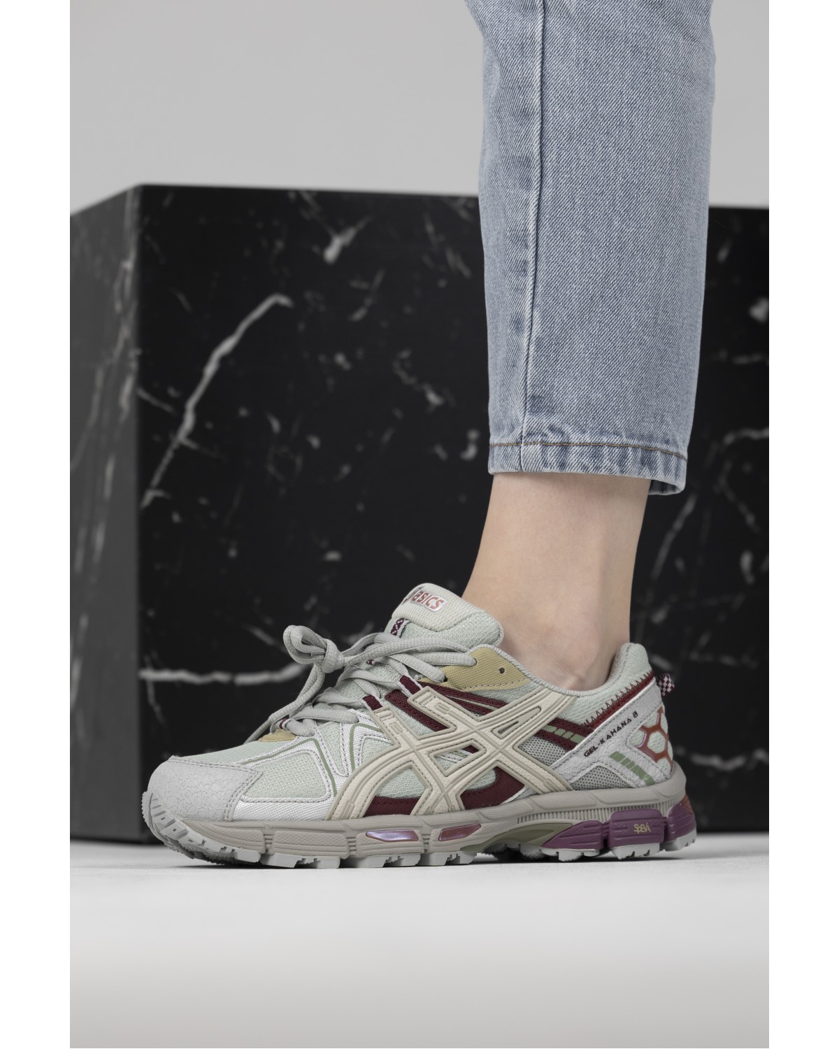 Asics Gel Kahana 8 Grey