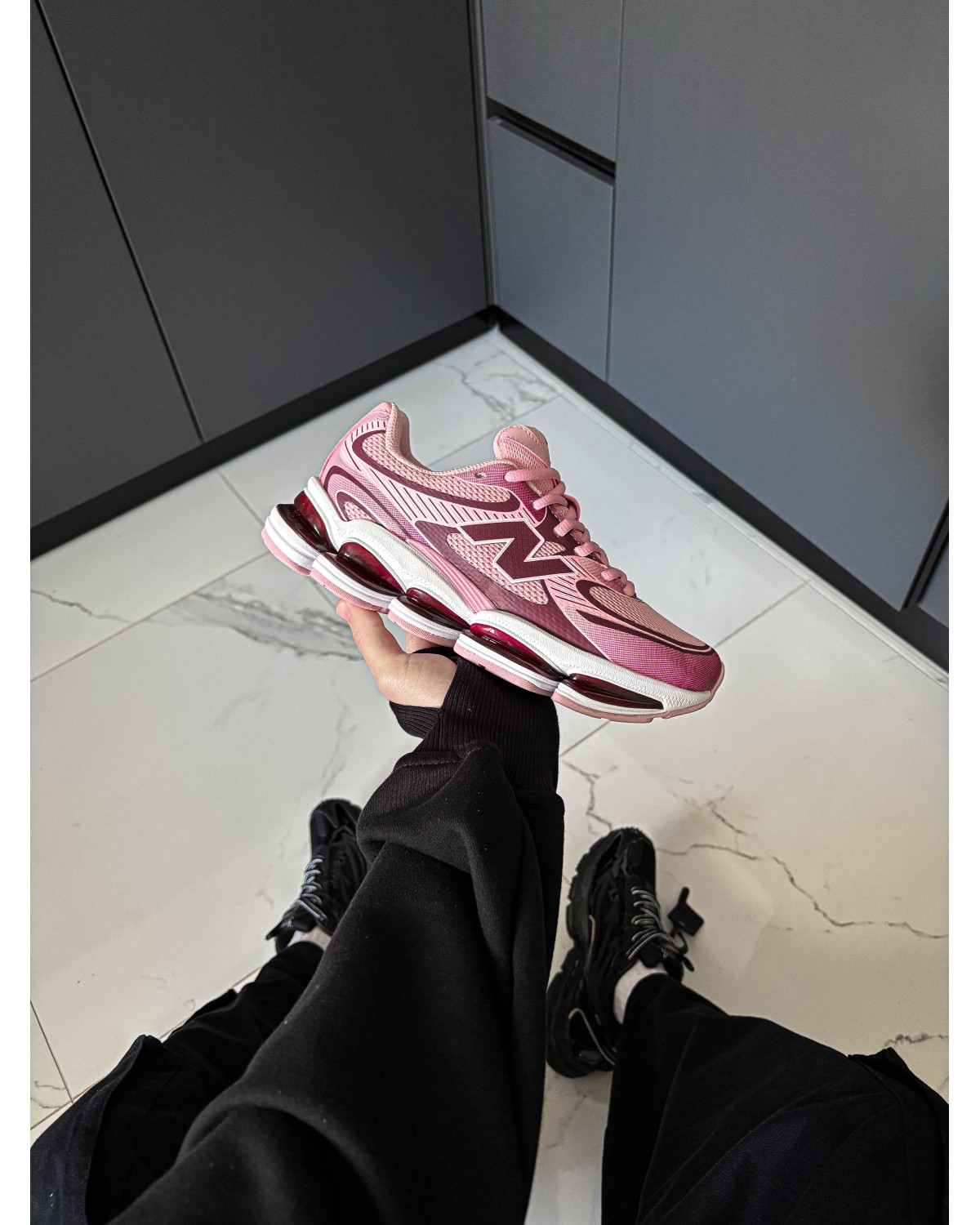 New Balance 2000 Cherry Pink