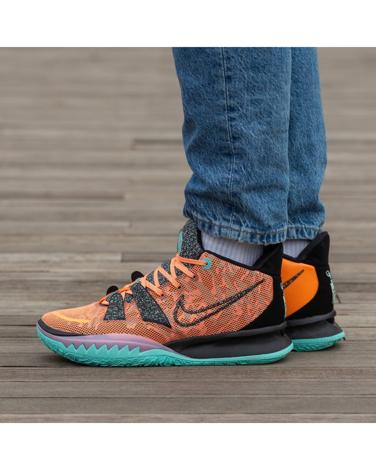 Nike Kyrie 7