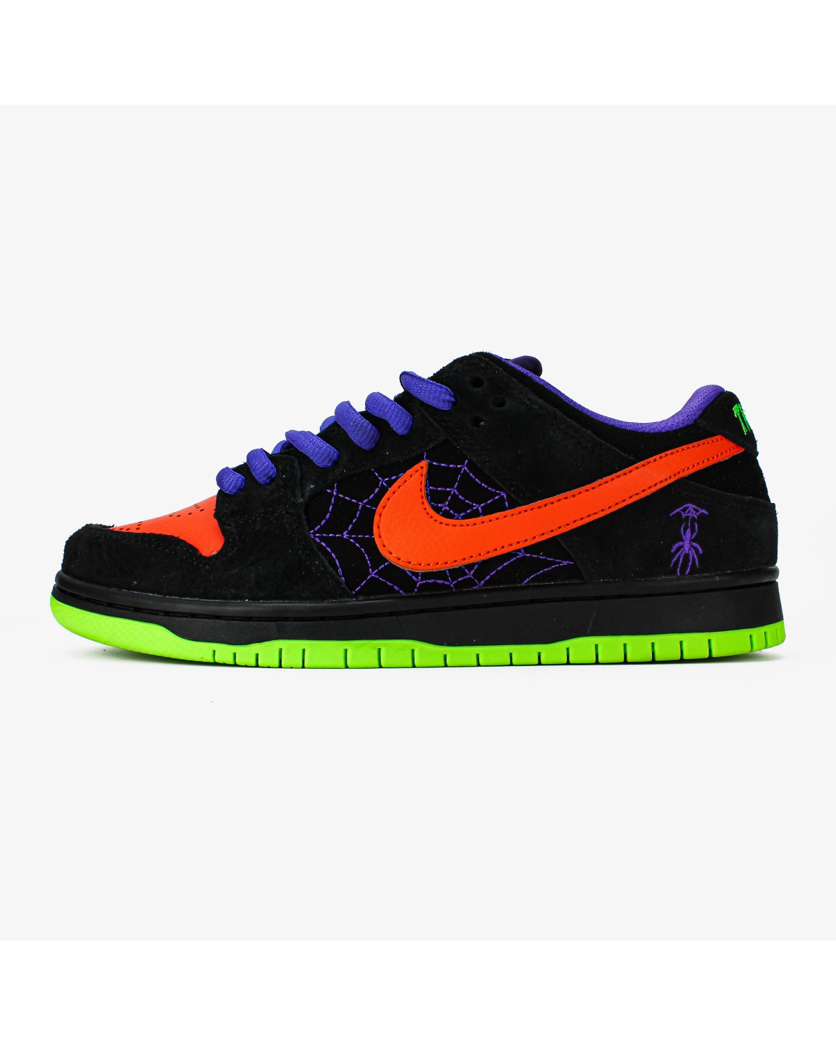 Nike SB Dunk Low Night of Mischief Halloween