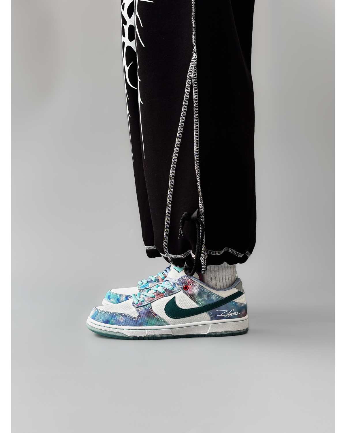 Futura x Nike SB Dunk Low