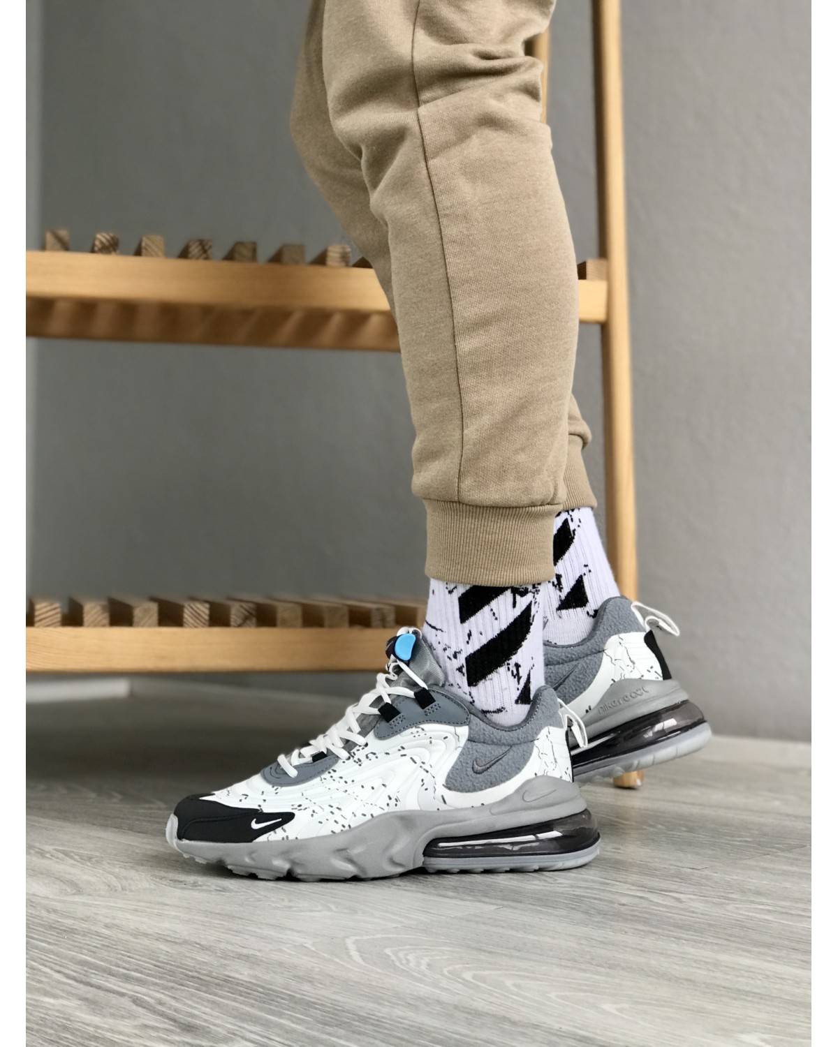 Nike Air Max 270 React