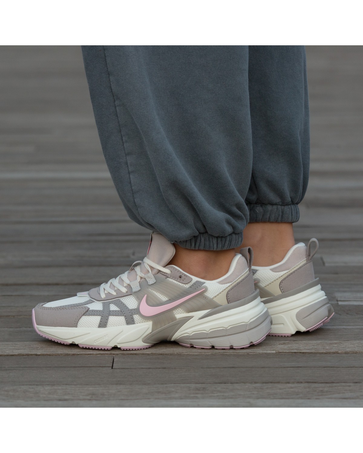 Nike Runtekk Pink Foam Vast Grey