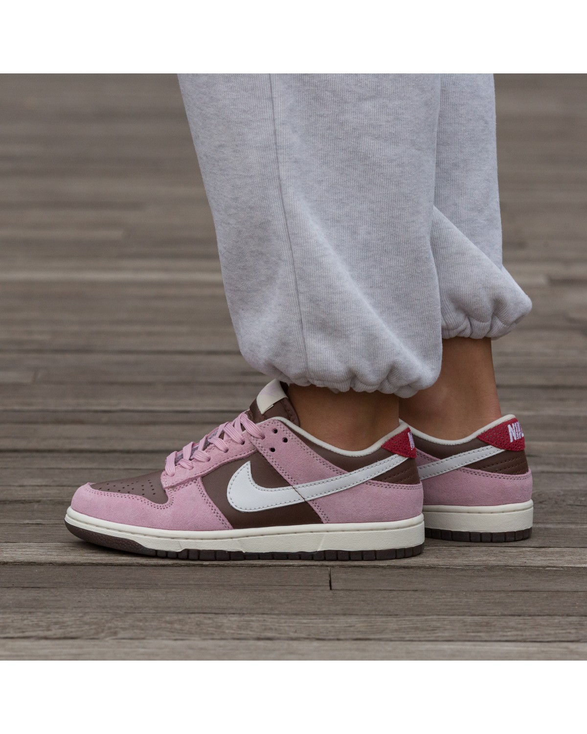 Nike SB Dunk Brow Pink Suede