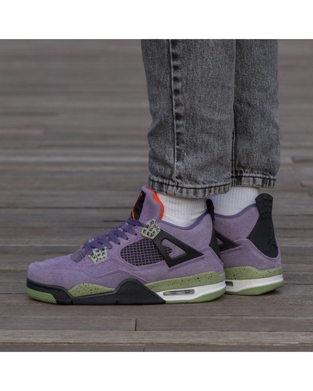 Air Jordan Retro 4 Canyon Purple