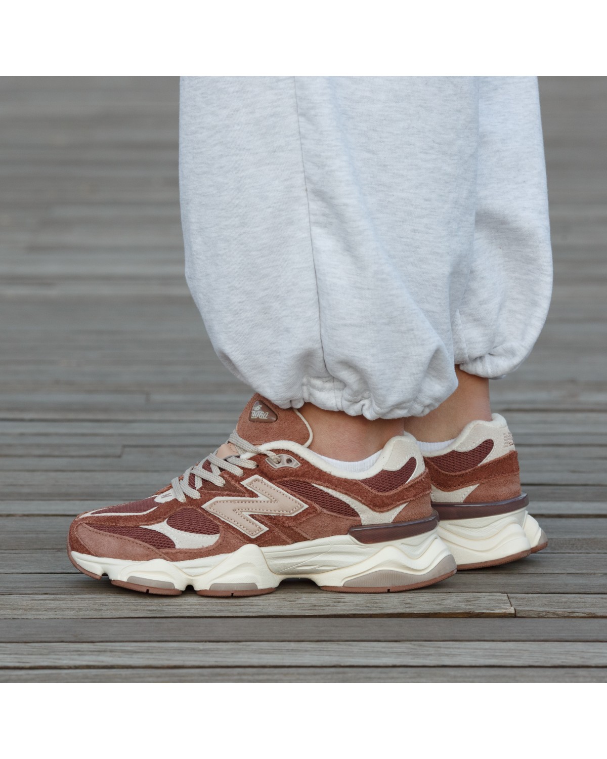 New Balance 9060 Burgundy