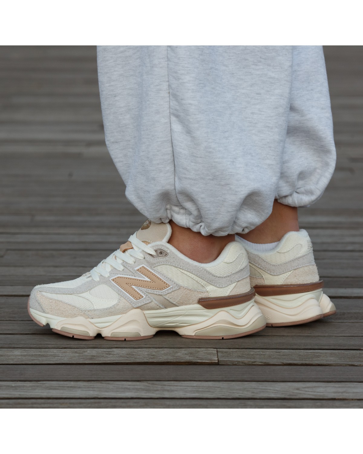 New Balance 9060 Beige