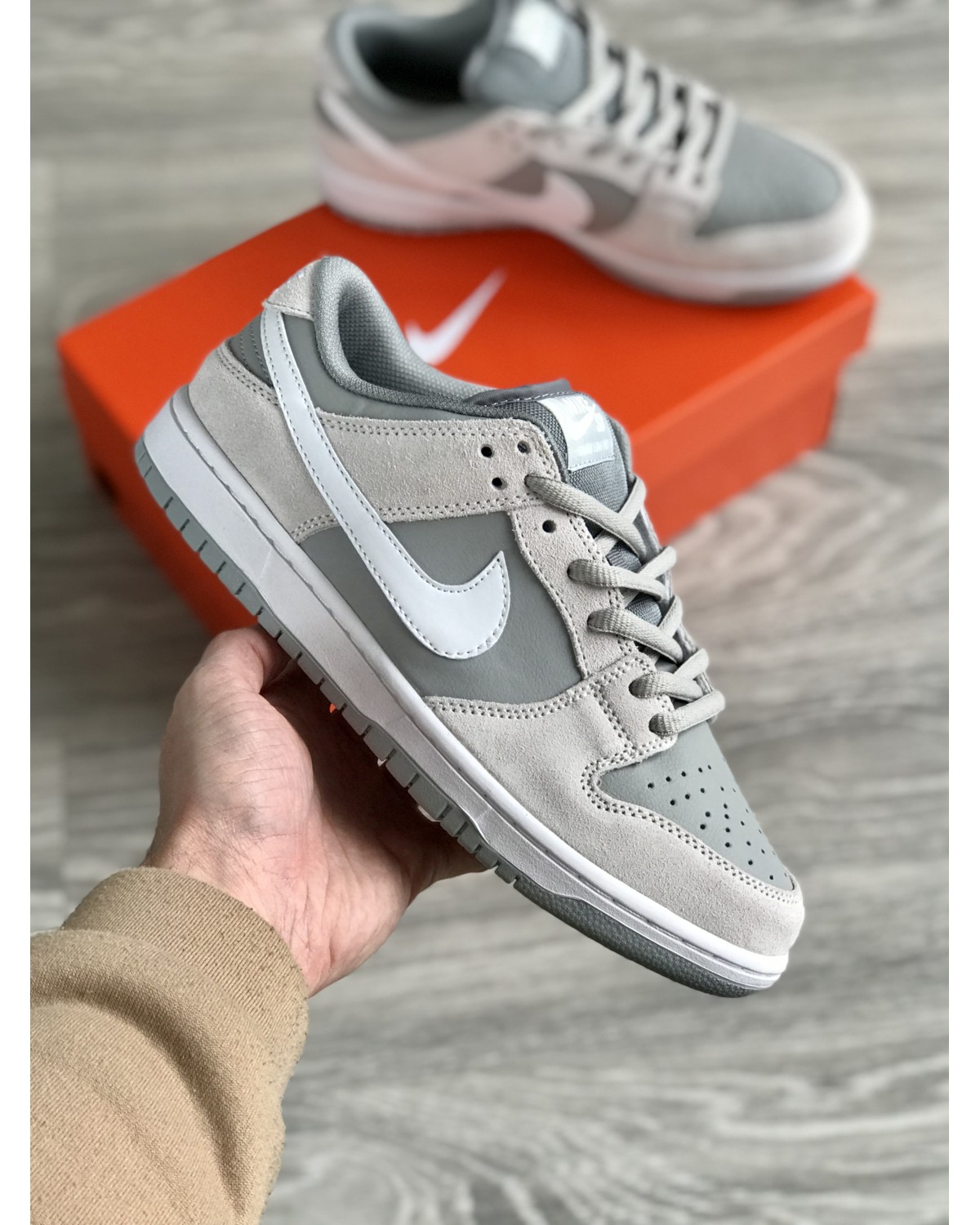 Nike SB Dunk Low Grey